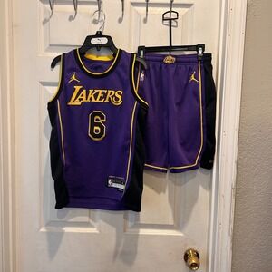 Nike Lebron James Lakers Swingman Statement Edition Jersey Shorts Youth M #6